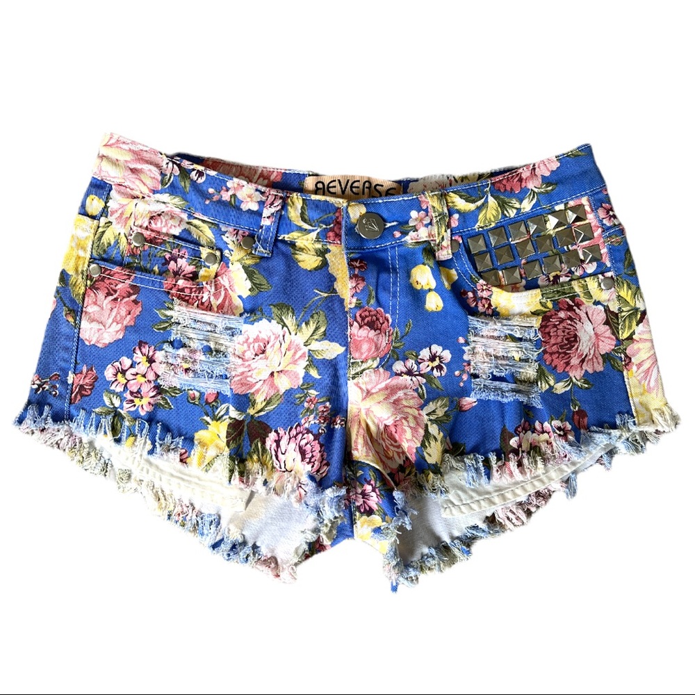 REVERSE Women’s shorts with studs and Hawaiian pattern - size M